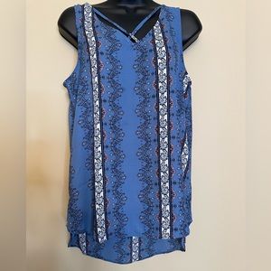 Floral tank blouse Sz Large